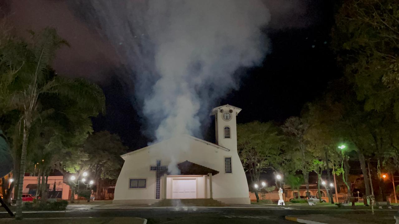Foto 10 de 18 — Cidade da região faz primeira queima de fogos silenciosa da sua história